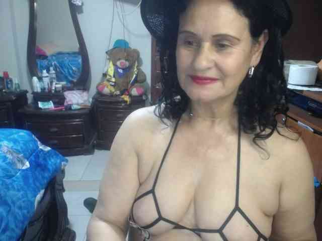 jazmin-mature webcam