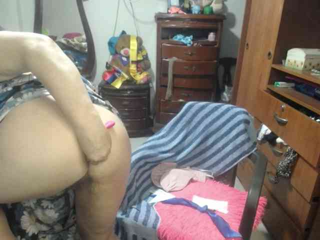 jazmin-mature webcam