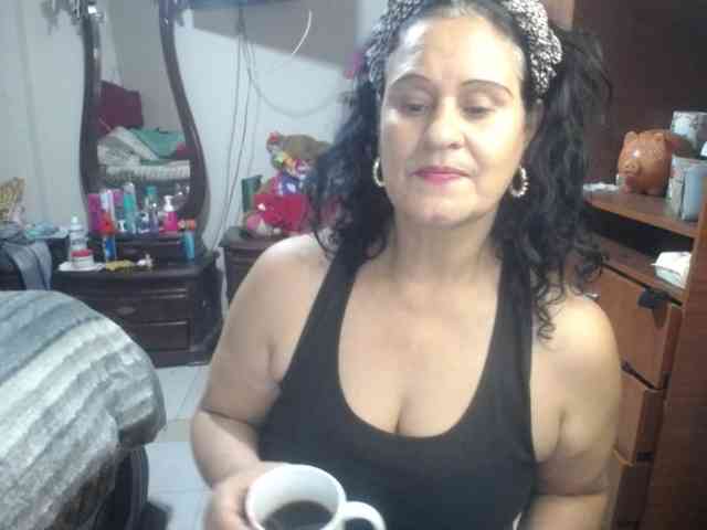 jazmin-mature webcam