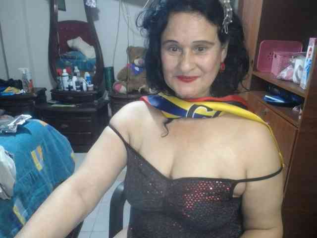 jazmin-mature webcam