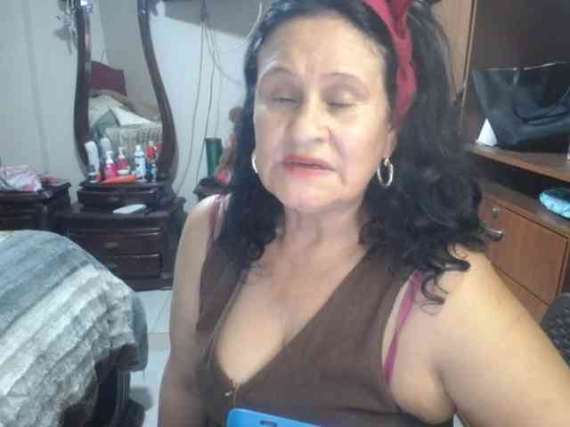 jazmin-mature webcam