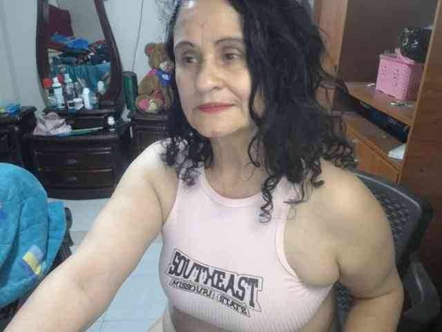 jazmin-mature webcam