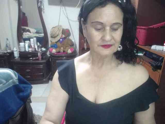 jazmin-mature webcam