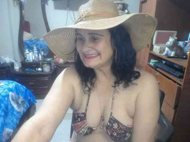 jazmin-mature webcam