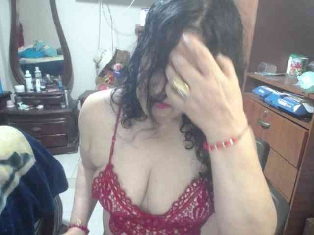 jazmin-mature webcam