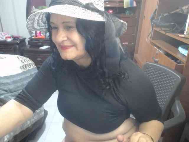 jazmin-mature webcam