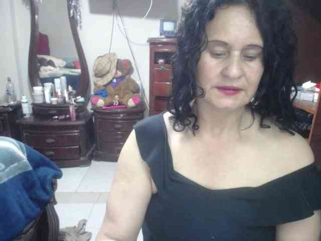 jazmin-mature webcam