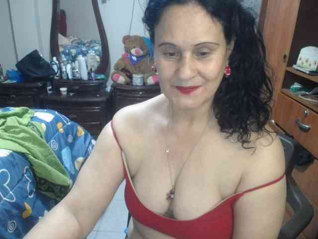 jazmin-mature webcam
