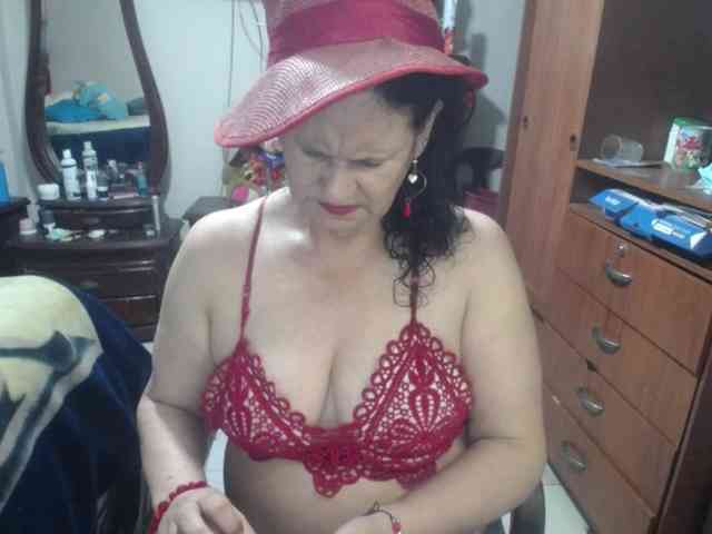 jazmin-mature webcam