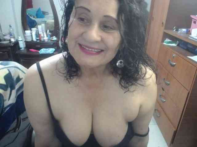 jazmin-mature webcam