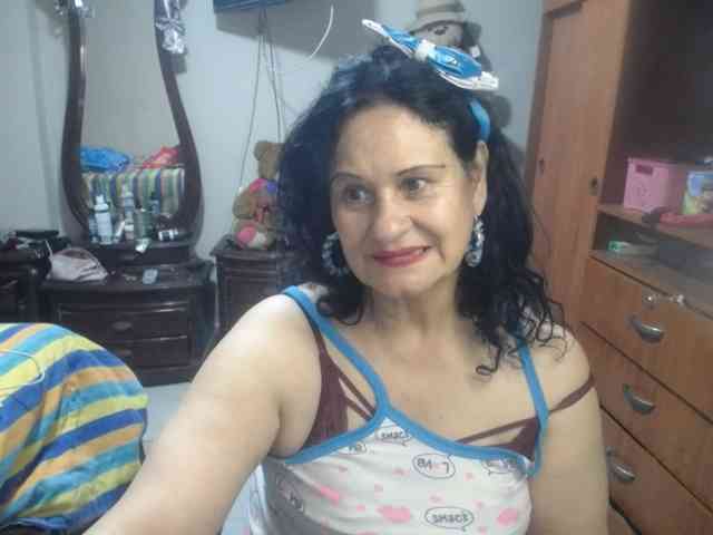 jazmin-mature webcam