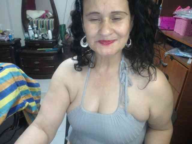 jazmin-mature webcam