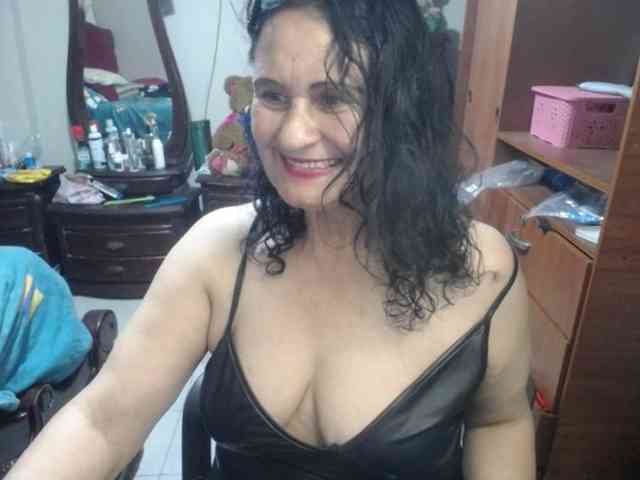 jazmin-mature webcam