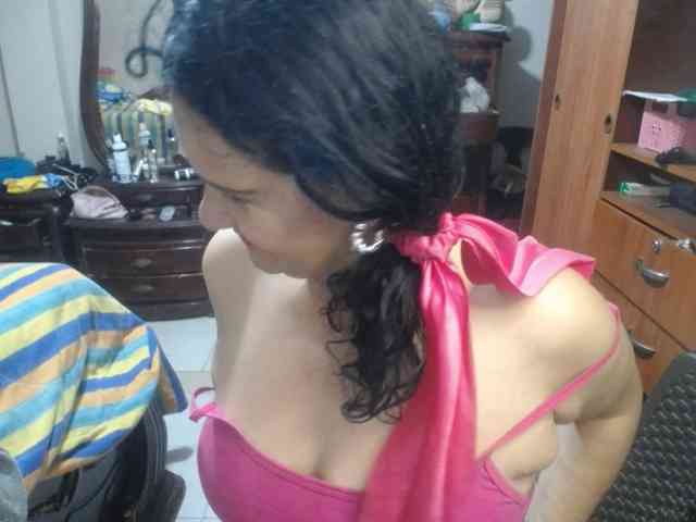 jazmin-mature