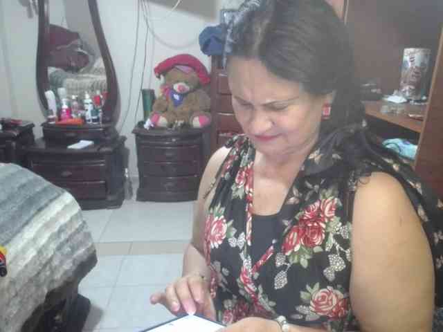 jazmin-mature