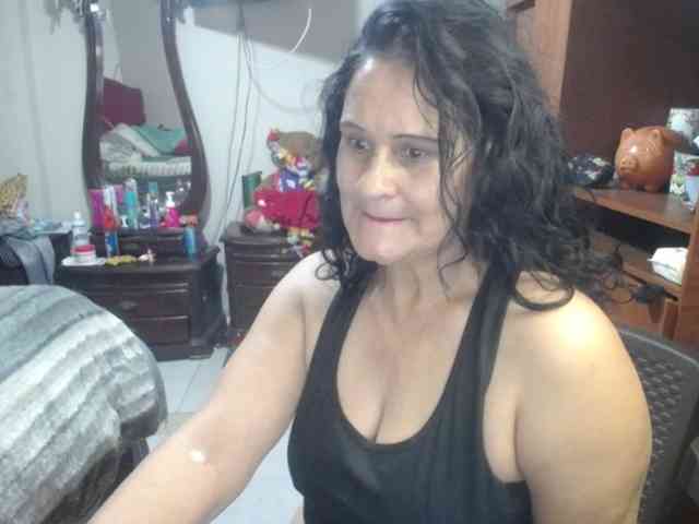 jazmin-mature webcam