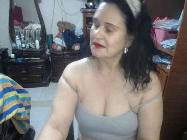 jazmin-mature webcam