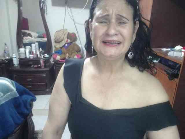 jazmin-mature webcam