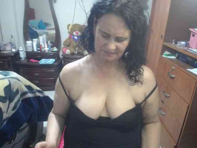 jazmin-mature webcam