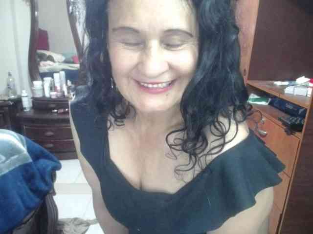 jazmin-mature webcam