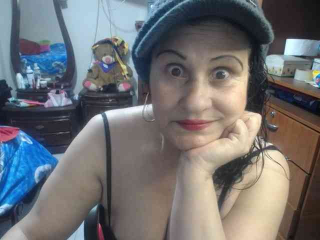jazmin-mature webcam