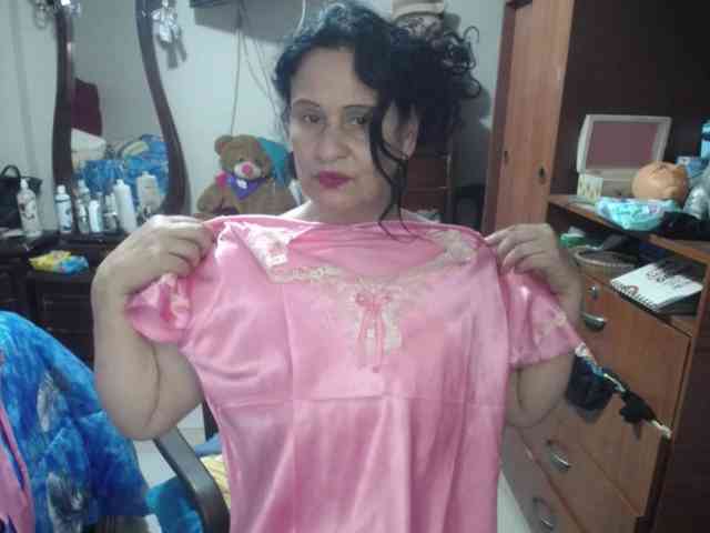 jazmin-mature