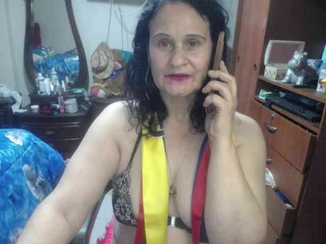 jazmin-mature webcam