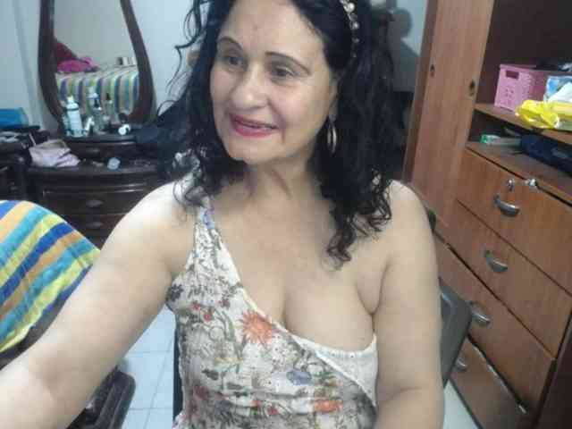 jazmin-mature webcam