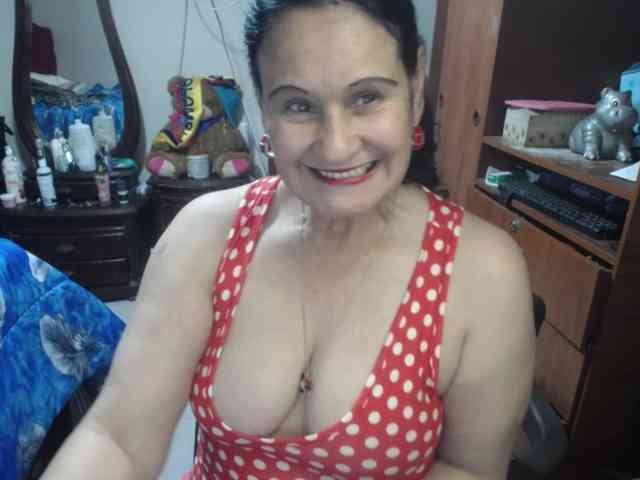 jazmin-mature webcam