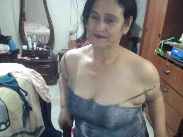 jazmin-mature webcam