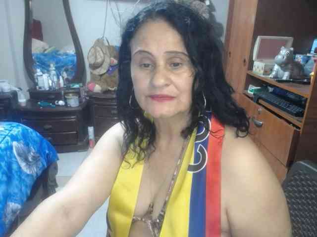 jazmin-mature webcam