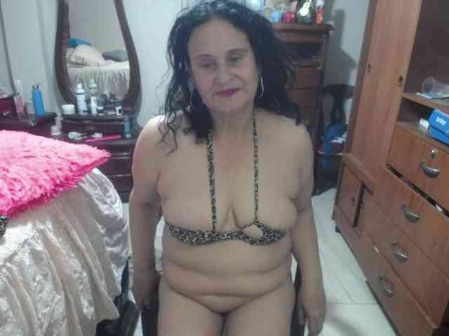 jazmin-mature webcam