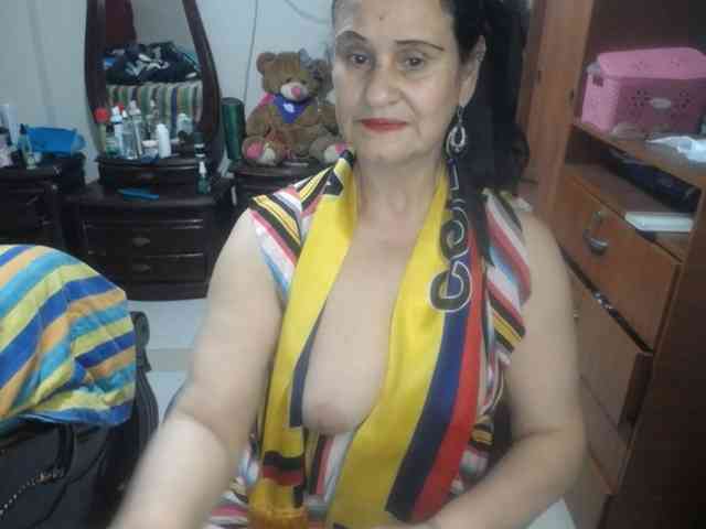 jazmin-mature webcam