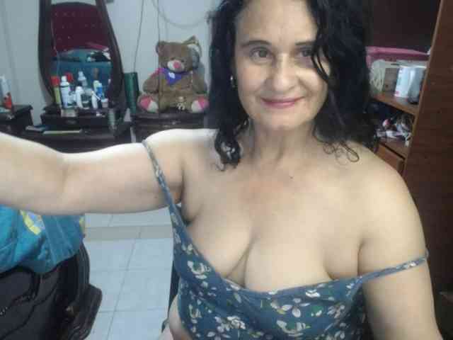 jazmin-mature webcam