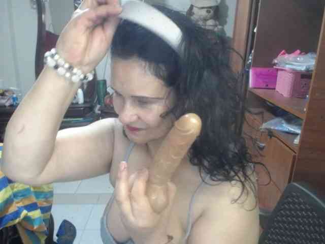 jazmin-mature webcam