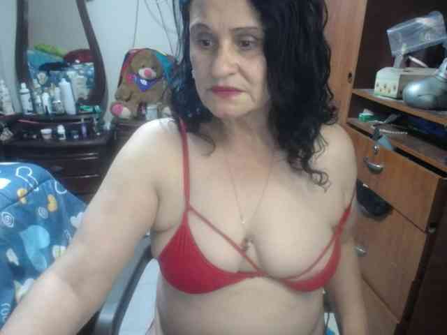 jazmin-mature webcam