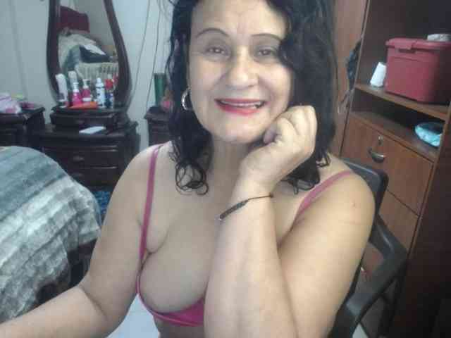 jazmin-mature webcam