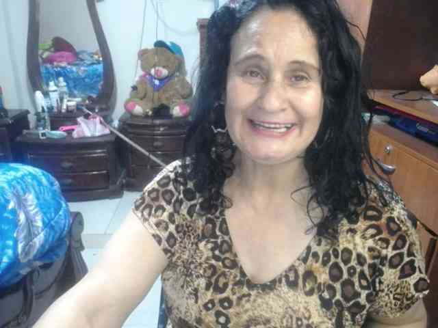 jazmin-mature webcam