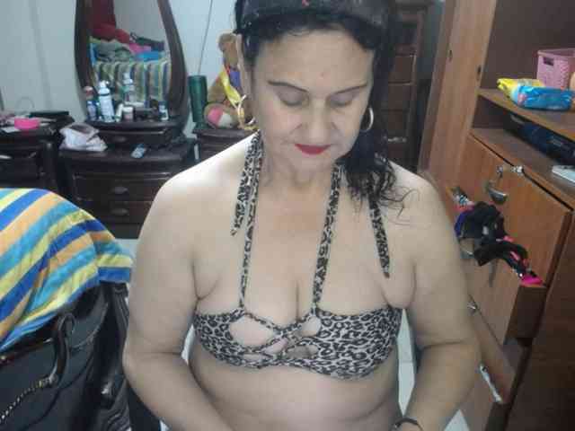 jazmin-mature webcam