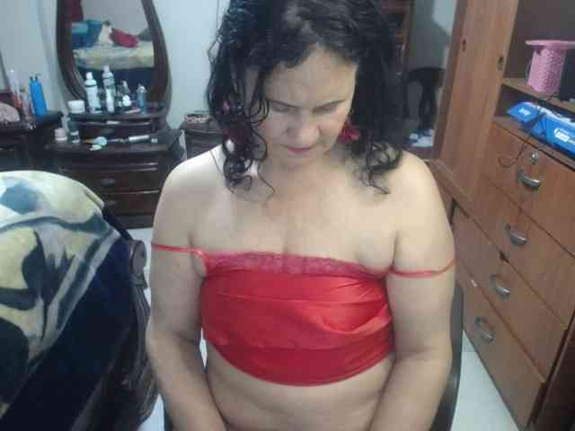 jazmin-mature webcam