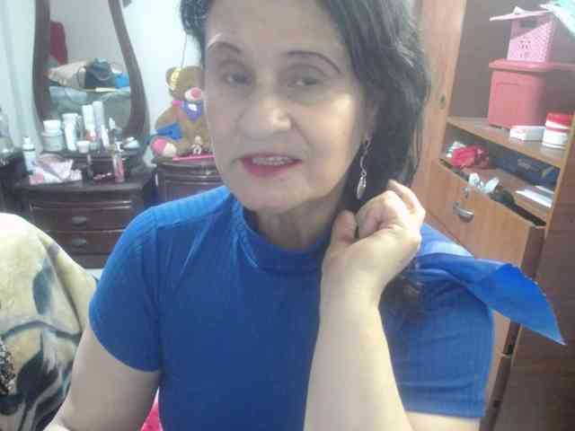 jazmin-mature webcam