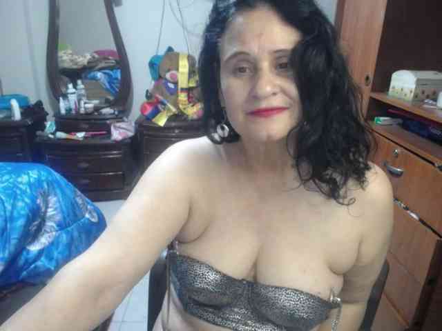 jazmin-mature webcam