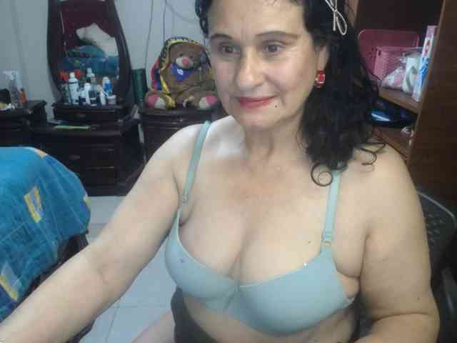 jazmin-mature webcam