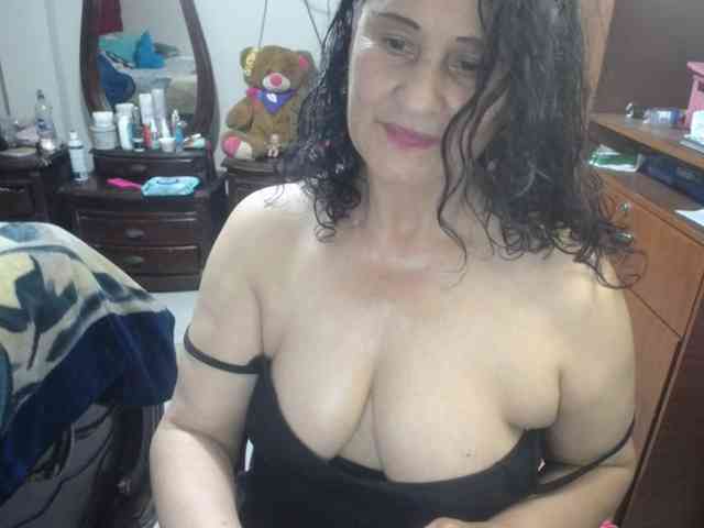 jazmin-mature webcam