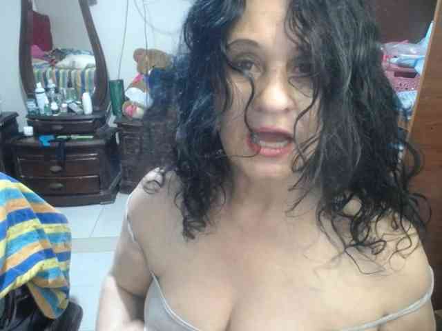 jazmin-mature webcam