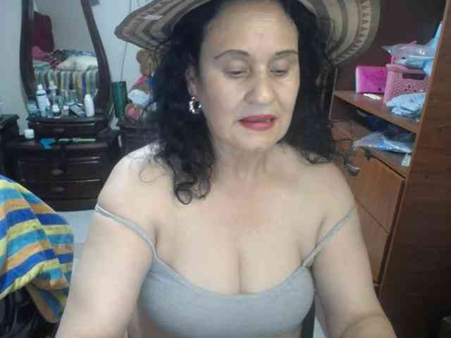 jazmin-mature webcam