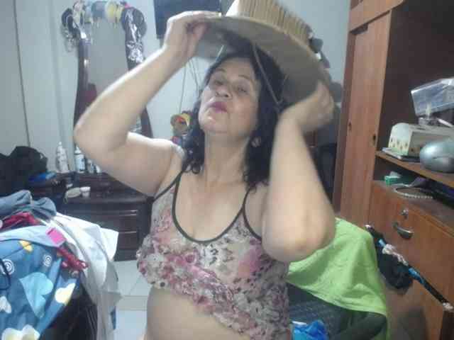 jazmin-mature webcam