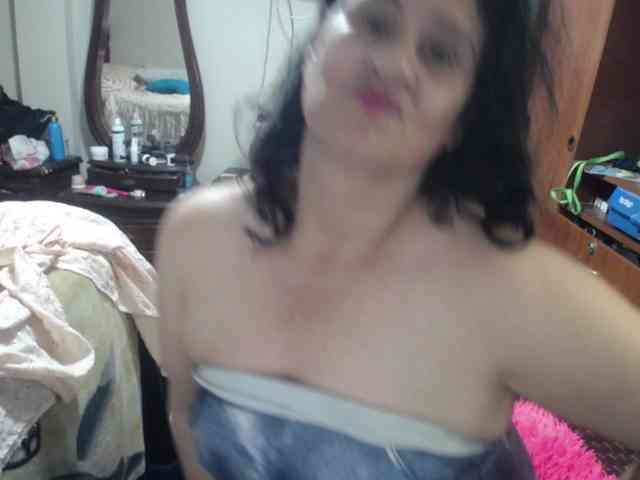 jazmin-mature webcam