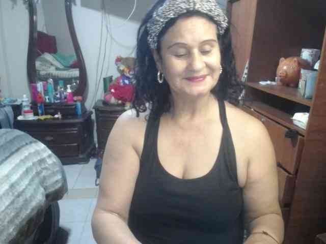 jazmin-mature webcam