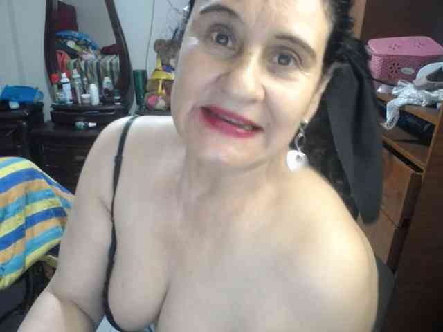 jazmin-mature webcam